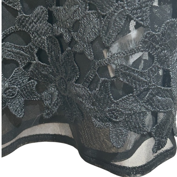 Express Floral Lace Black Tank Top Size Small ( NWOT) - Picture 6 of 9